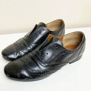 Crown Vintage Woman’s Wingtip Oxfords size 7M
